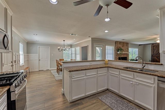 6515 Glenhill Drive, Spring, TX 77389