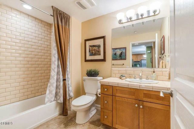 1502 Seabridge Lane, Oxnard, CA 93035