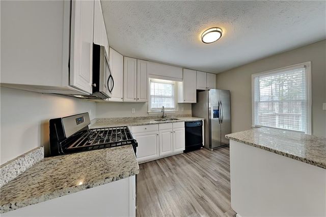 351 Robin Hood Drive, Douglasville, GA 30134