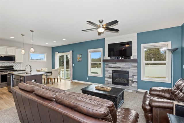 1105 Hunter Court, Adel, IA 50003