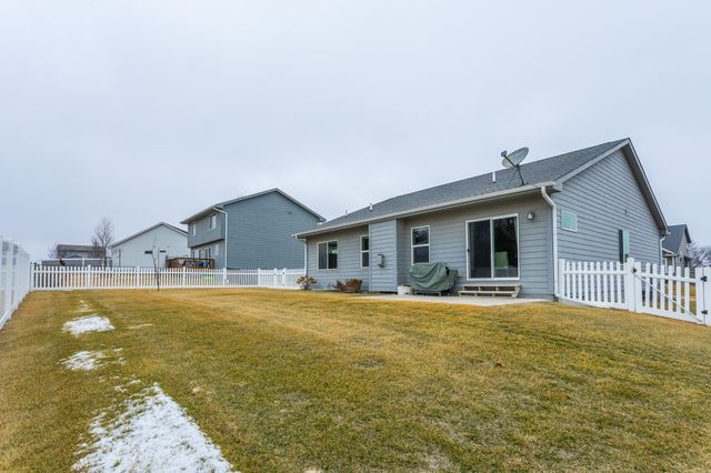 1105 Hunter Court, Adel, IA 50003