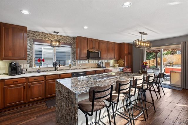 10060 Matthew Lane, Highlands Ranch, CO 80130