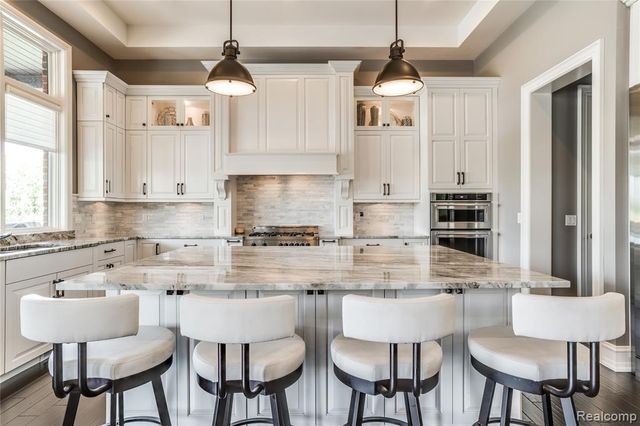 7901 7 Mile Road, Northville, MI 48167