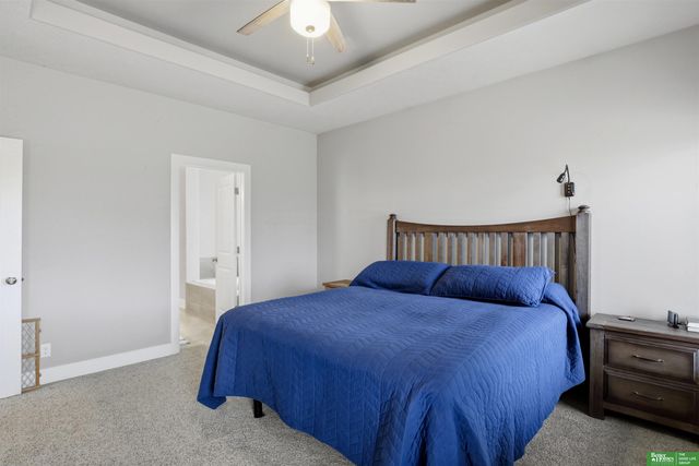 516 Sherwood Drive, Gretna, NE 68028