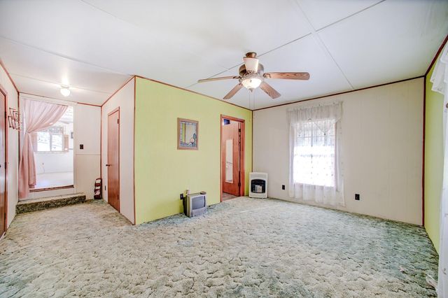 1112 Sir Henry Drive S, Ivanhoe, TX 75979