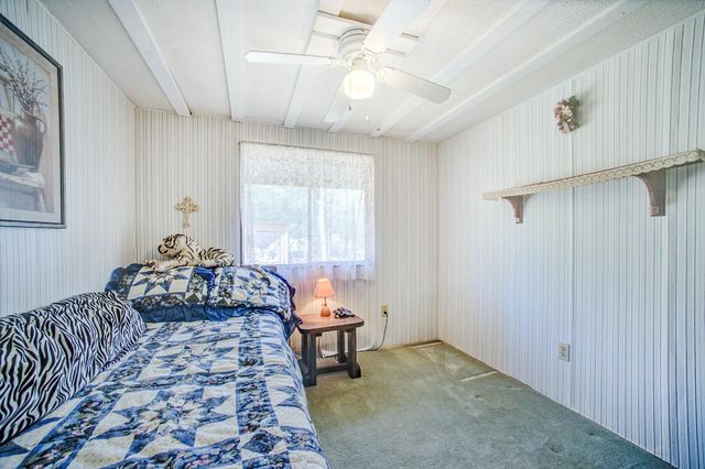 1112 Sir Henry Drive S, Ivanhoe, TX 75979