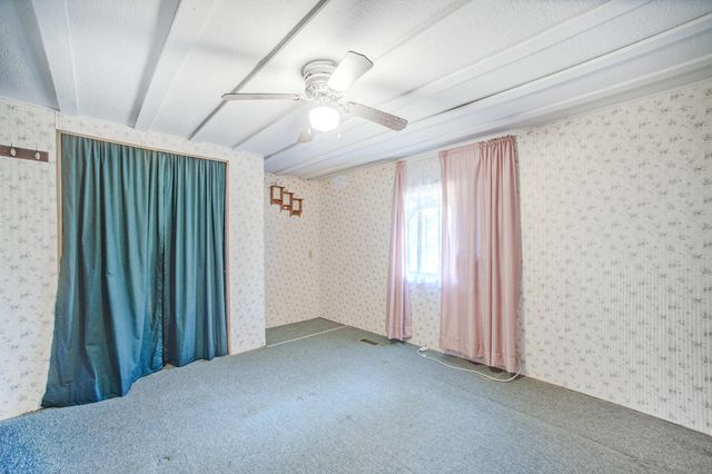 1112 Sir Henry Drive S, Ivanhoe, TX 75979