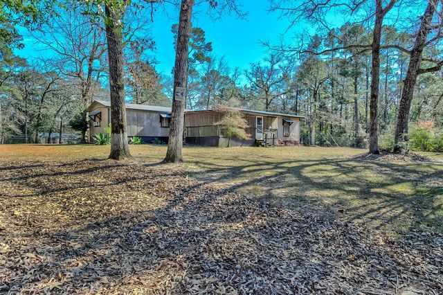 1112 Sir Henry Drive S, Ivanhoe, TX 75979