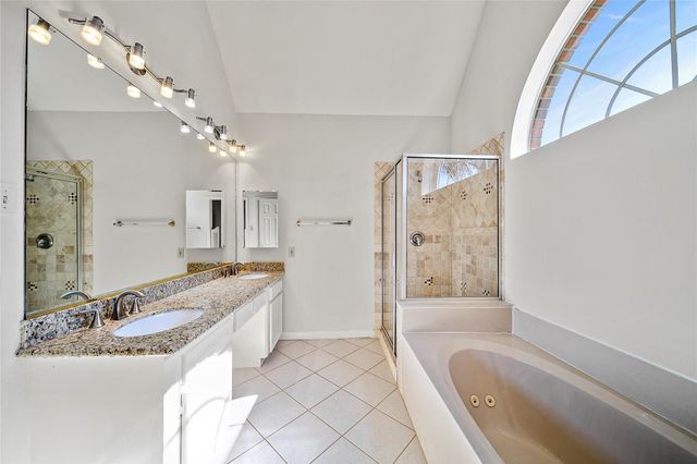 1711 S Medio River Circle, Sugar Land, TX 77478