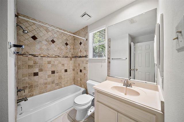 1711 S Medio River Circle, Sugar Land, TX 77478