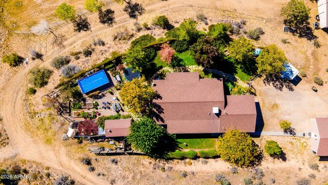 17827 S Tawny Lane, Peeples Valley, AZ 86332