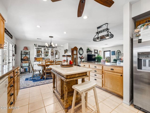 17827 S Tawny Lane, Peeples Valley, AZ 86332