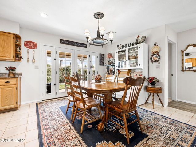 17827 S Tawny Lane, Peeples Valley, AZ 86332