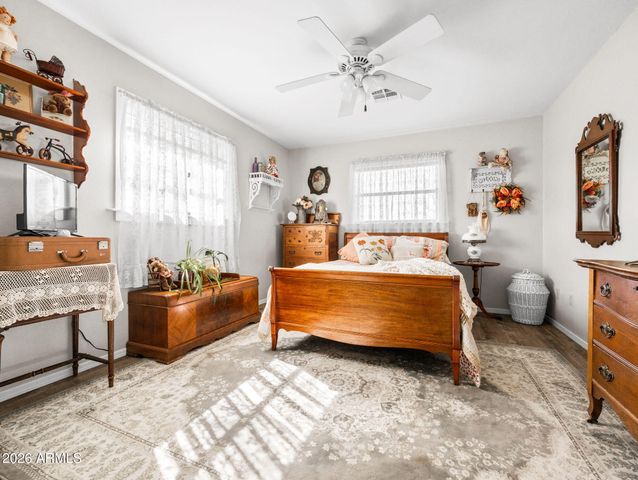 17827 S Tawny Lane, Peeples Valley, AZ 86332