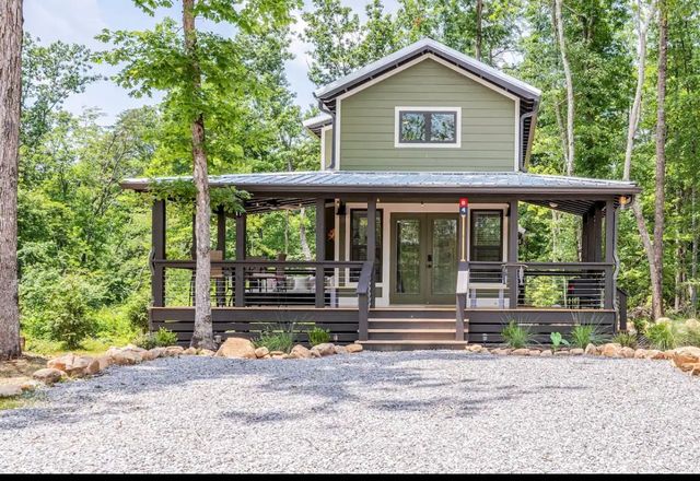 64 Hemlock Cv, Tracy City, TN 37387