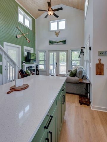 64 Hemlock Cv, Tracy City, TN 37387