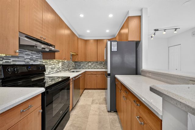 1605 NE 16th Avenue, Fort Lauderdale, FL 33305