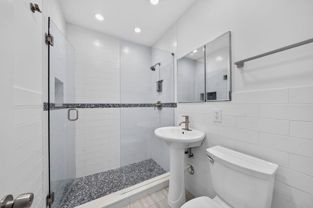 1605 NE 16th Avenue, Fort Lauderdale, FL 33305