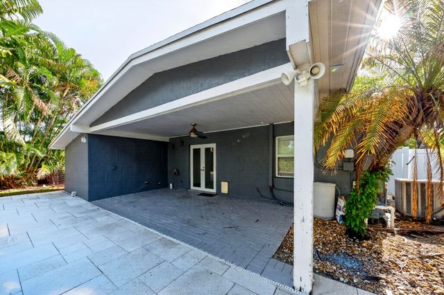 1605 NE 16th Avenue, Fort Lauderdale, FL 33305