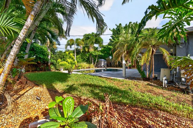 1605 NE 16th Avenue, Fort Lauderdale, FL 33305
