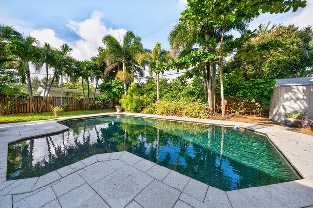 1605 NE 16th Avenue, Fort Lauderdale, FL 33305