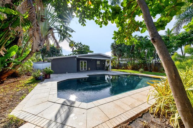 1605 NE 16th Avenue, Fort Lauderdale, FL 33305
