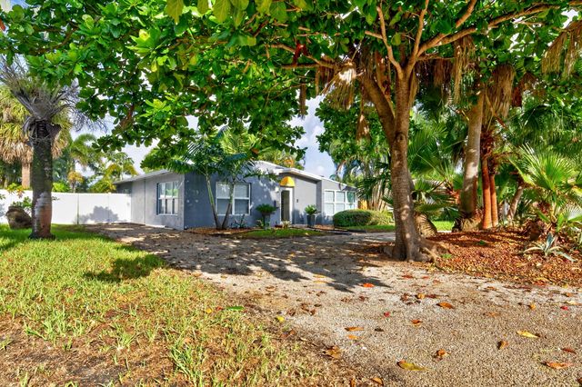 1605 NE 16th Avenue, Fort Lauderdale, FL 33305