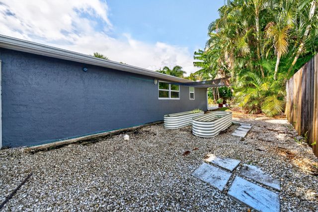 1605 NE 16th Avenue, Fort Lauderdale, FL 33305