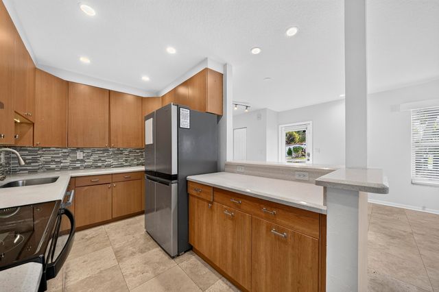 1605 NE 16th Avenue, Fort Lauderdale, FL 33305