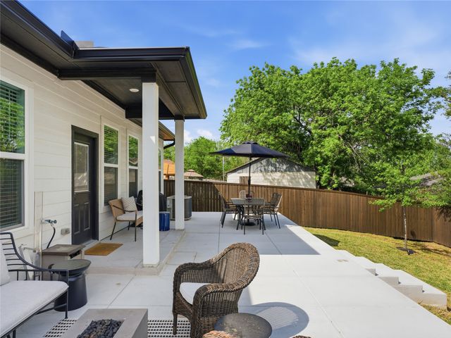 1730 Vilbig Road, Dallas, TX 75208