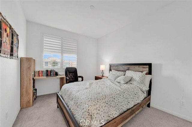 35140 Tavel St, Winchester, CA 92596