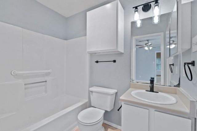 2906 Jadewood CT A, Austin, TX 78748