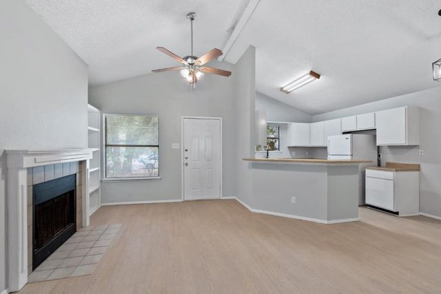 2906 Jadewood CT A, Austin, TX 78748