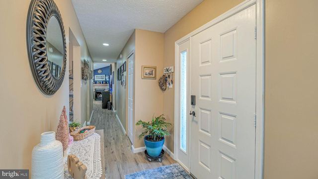 227 VALLEY FORGE DR, Tuckerton, NJ 08087