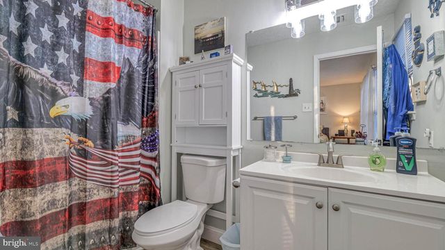 227 VALLEY FORGE DR, Tuckerton, NJ 08087