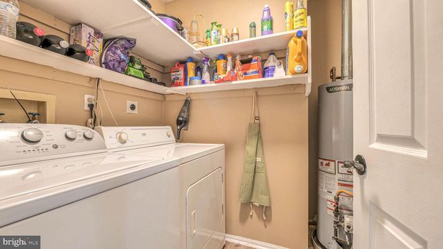 227 VALLEY FORGE DR, Tuckerton, NJ 08087