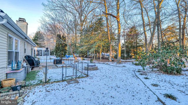 227 VALLEY FORGE DR, Tuckerton, NJ 08087