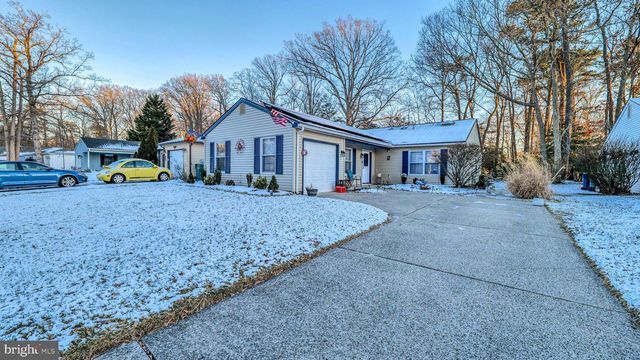 227 VALLEY FORGE DR, Tuckerton, NJ 08087