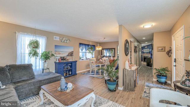 227 VALLEY FORGE DR, Tuckerton, NJ 08087