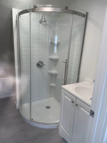 10 Central Sq 3, Brockton, MA 02301