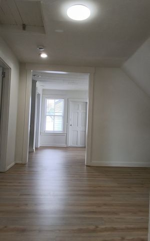 10 Central Sq 3, Brockton, MA 02301
