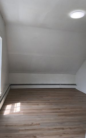 10 Central Sq 3, Brockton, MA 02301