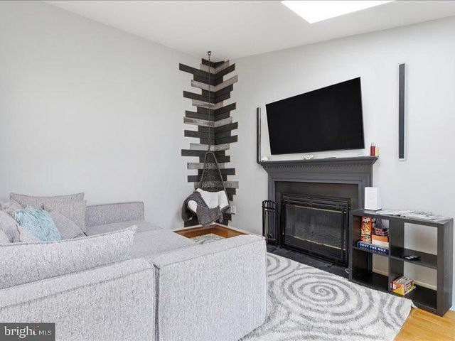 6803 MIDDLEFIELD TER, Fort Washington, MD 20744