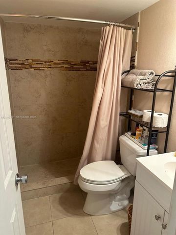 665 Enfield Street B9, Boca Raton, FL 33487