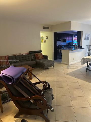 665 Enfield Street B9, Boca Raton, FL 33487