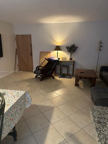 665 Enfield Street B9, Boca Raton, FL 33487