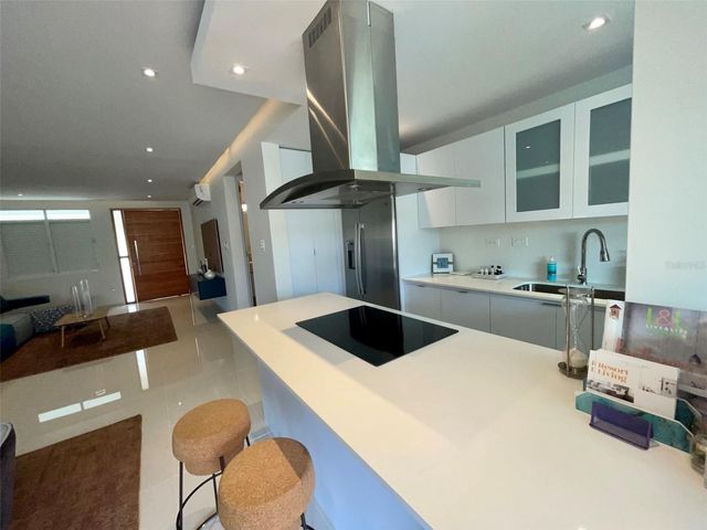 PALMAS EL MAR COND. HARBOUR LAKES 5-D PENTHOUSE, Humacao, PR 00791