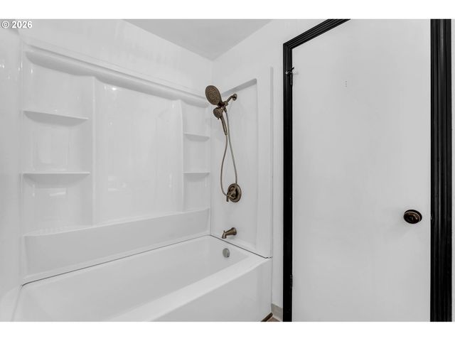 10210 Ne 43RD Ave, Vancouver, WA 98686