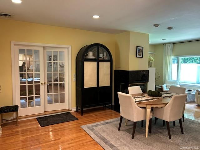 3 Fox Lane, Locust Valley, NY 11560