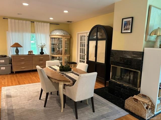 3 Fox Lane, Locust Valley, NY 11560